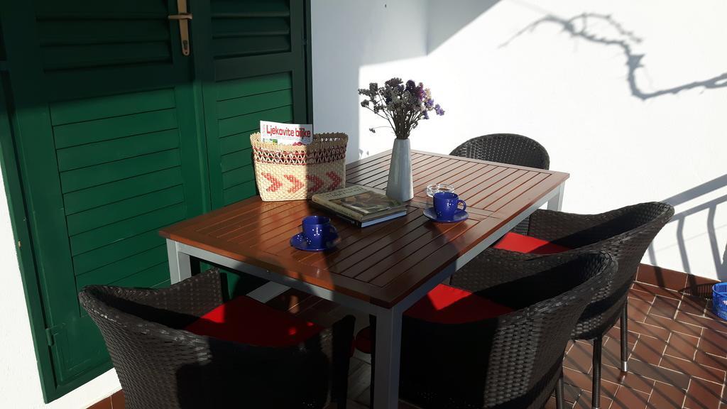 Apartments Davor Biograd Na Moru Εξωτερικό φωτογραφία